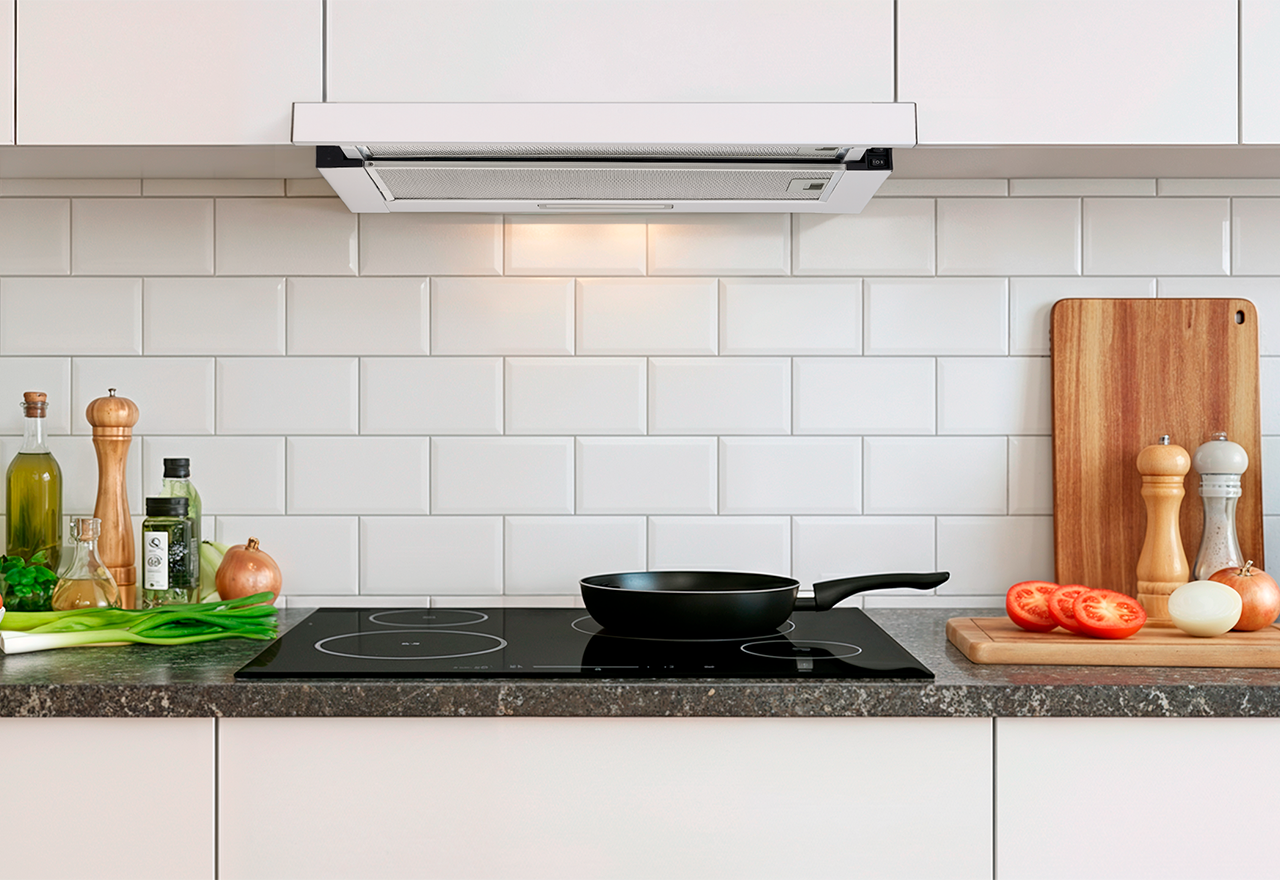 Trend model 20, 60 cm udtræksemhætte, hvid, med motor